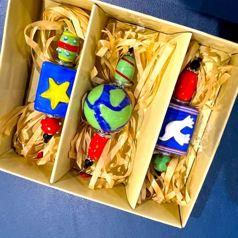 Glass bead, ornaments, bundle